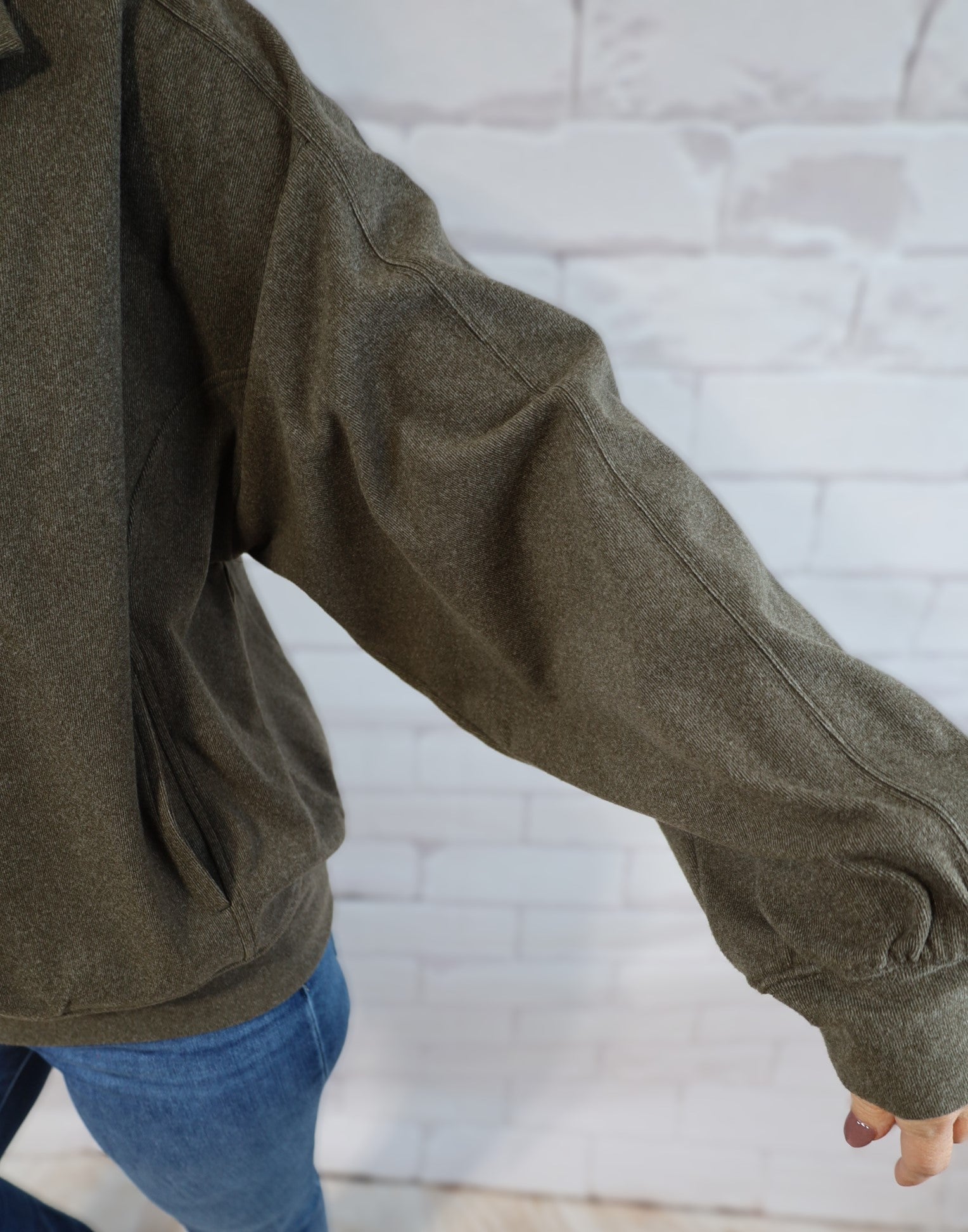 Comfort Pullover - sleeve